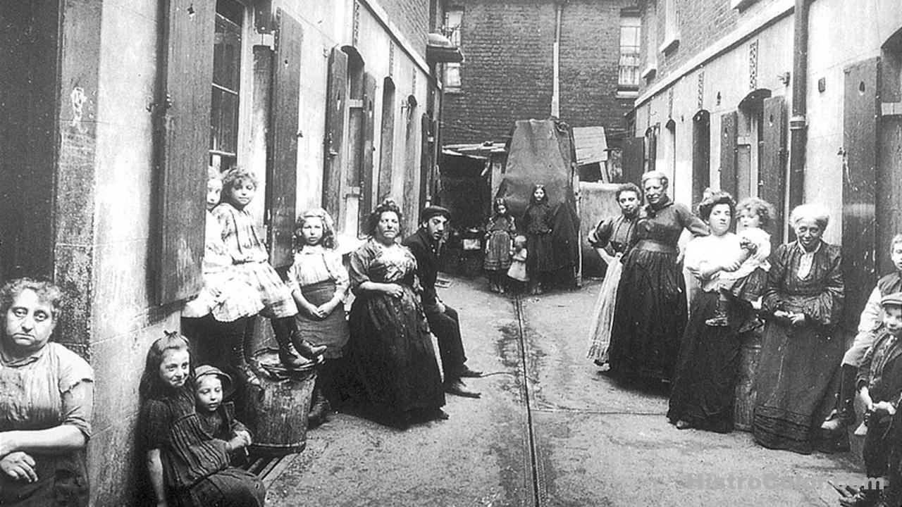 Poor East End London Tenement – Colorized Historical Pictures