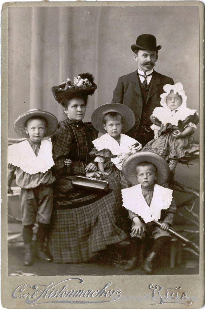 Family Portrait From Early 1900's
