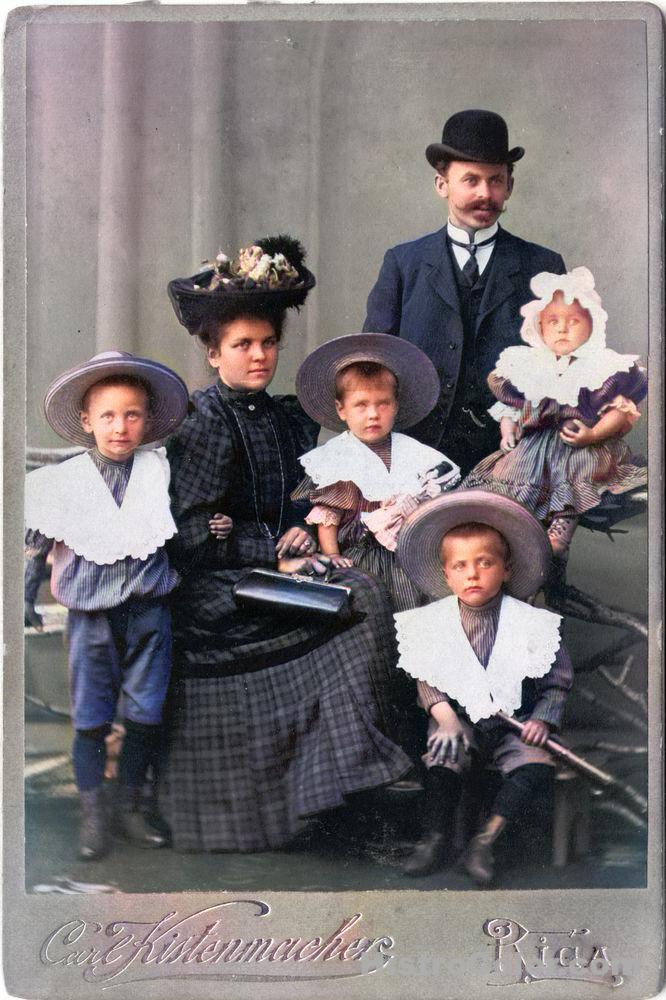 Family Portrait From Early 1900's