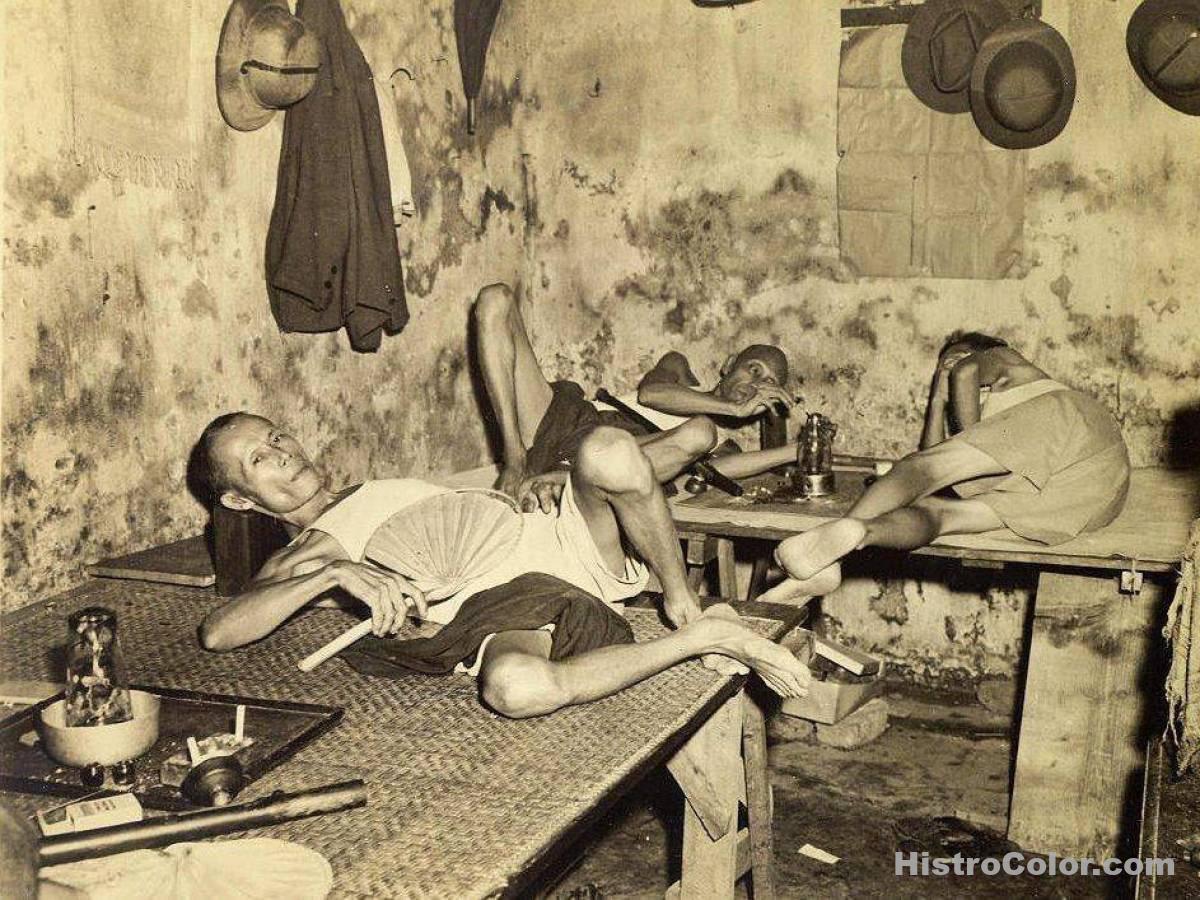 An Opium Den In A Calcutta 1900s