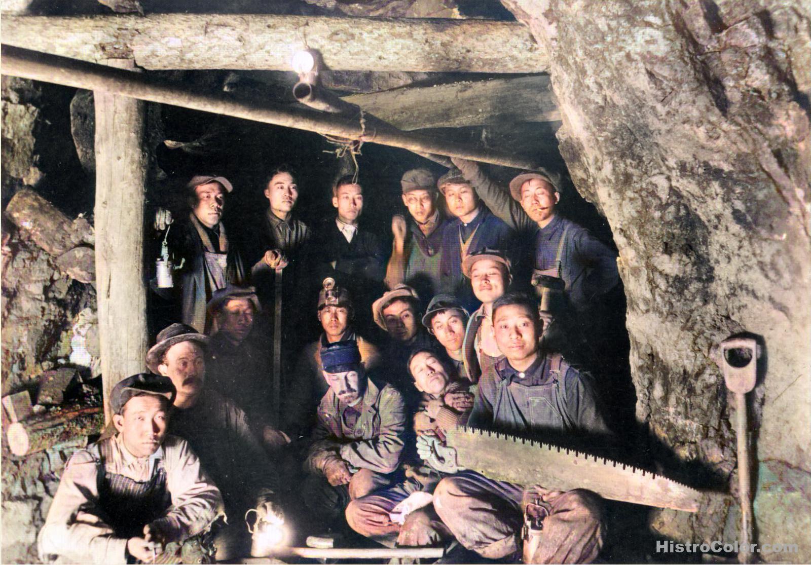 Chinese Gold Miners 1800's